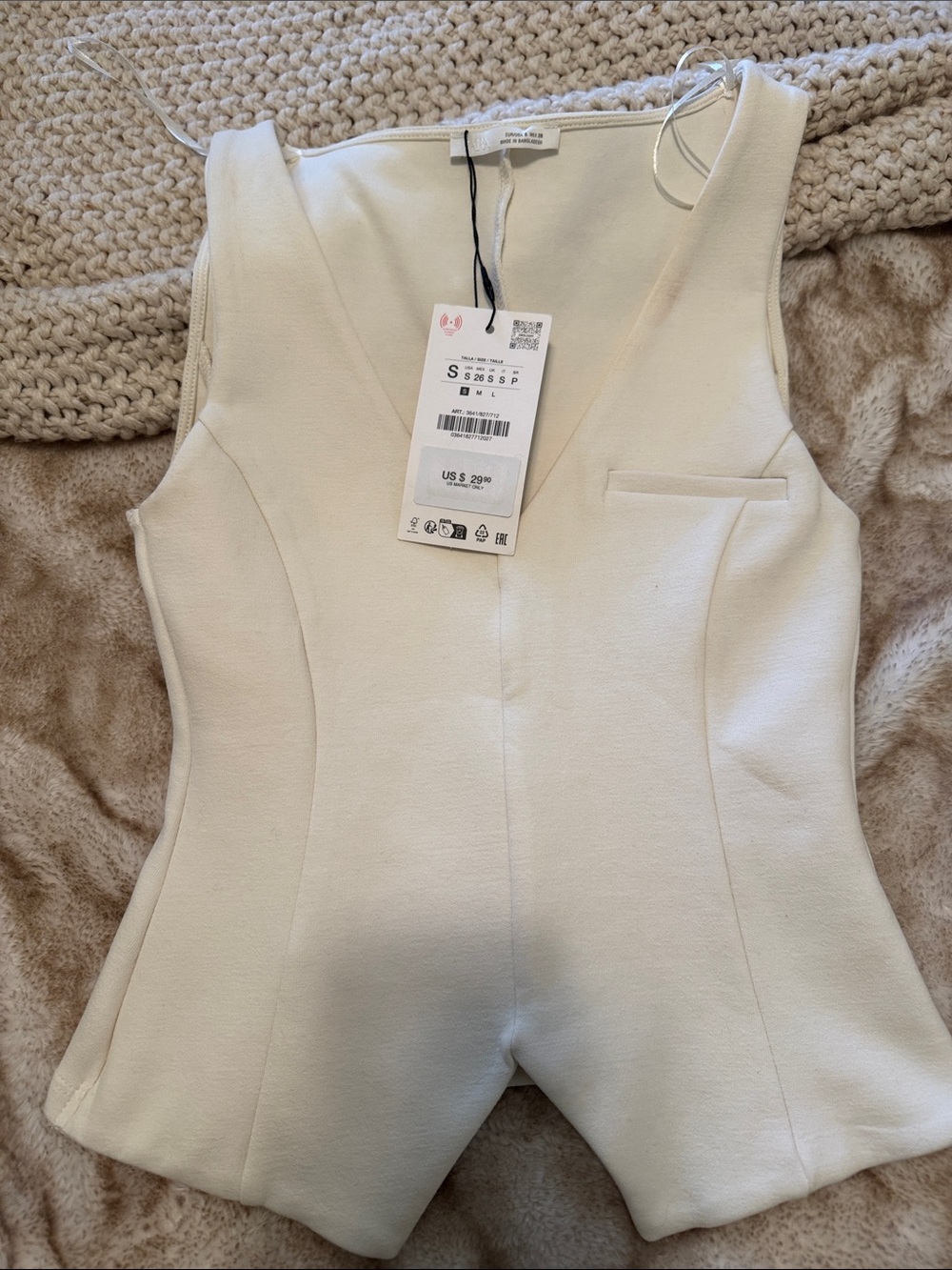 Zara Cream V-Neck Sleeveless Tank Top